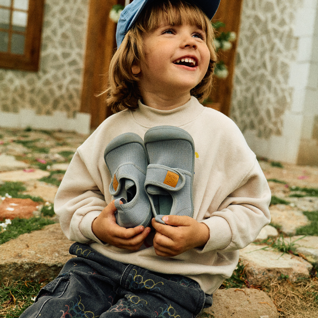 Attipas Skin Shoes Cinza