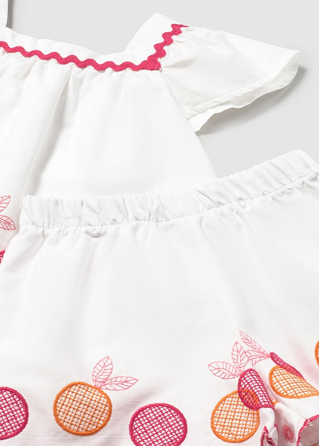 Mayoral Conjunto bermudas e blusa bordados bebé