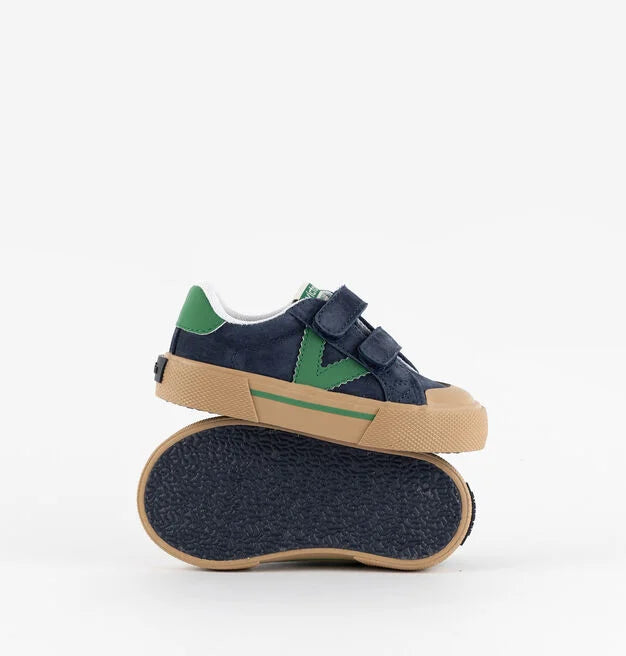 Victoria Ténis Tribu pele