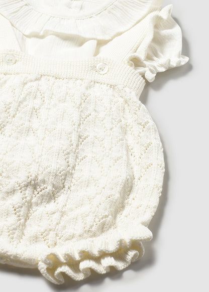Mayoral Conjunto jardineira tricô e blusa recém nascida